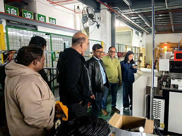 Produsen Switchgear Gaobo Menyambut Klien dari Bangladesh untuk Membahas Proyek Kabinet Distribusi Daya Tegangan Tinggi dan Rendah untuk Rumah Sakit & Stadion